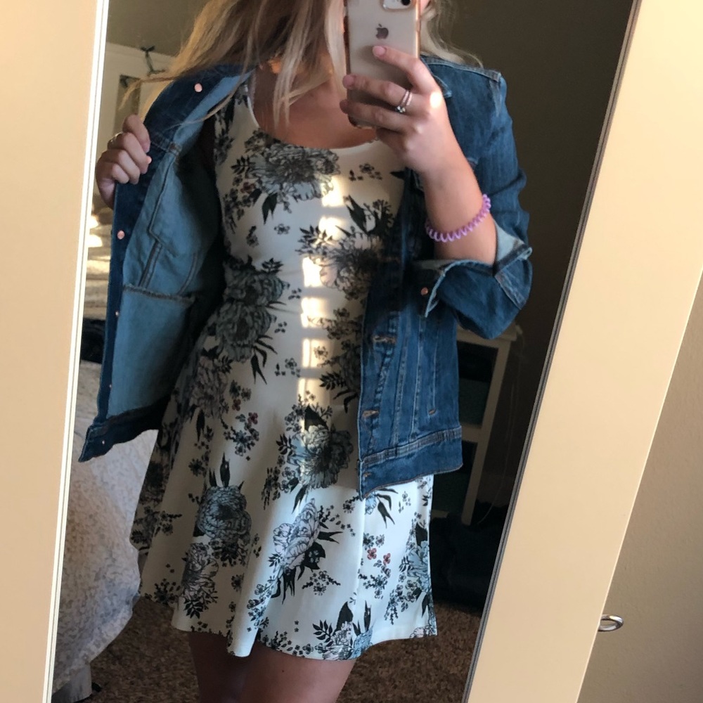 H&M Divided White Floral Dress